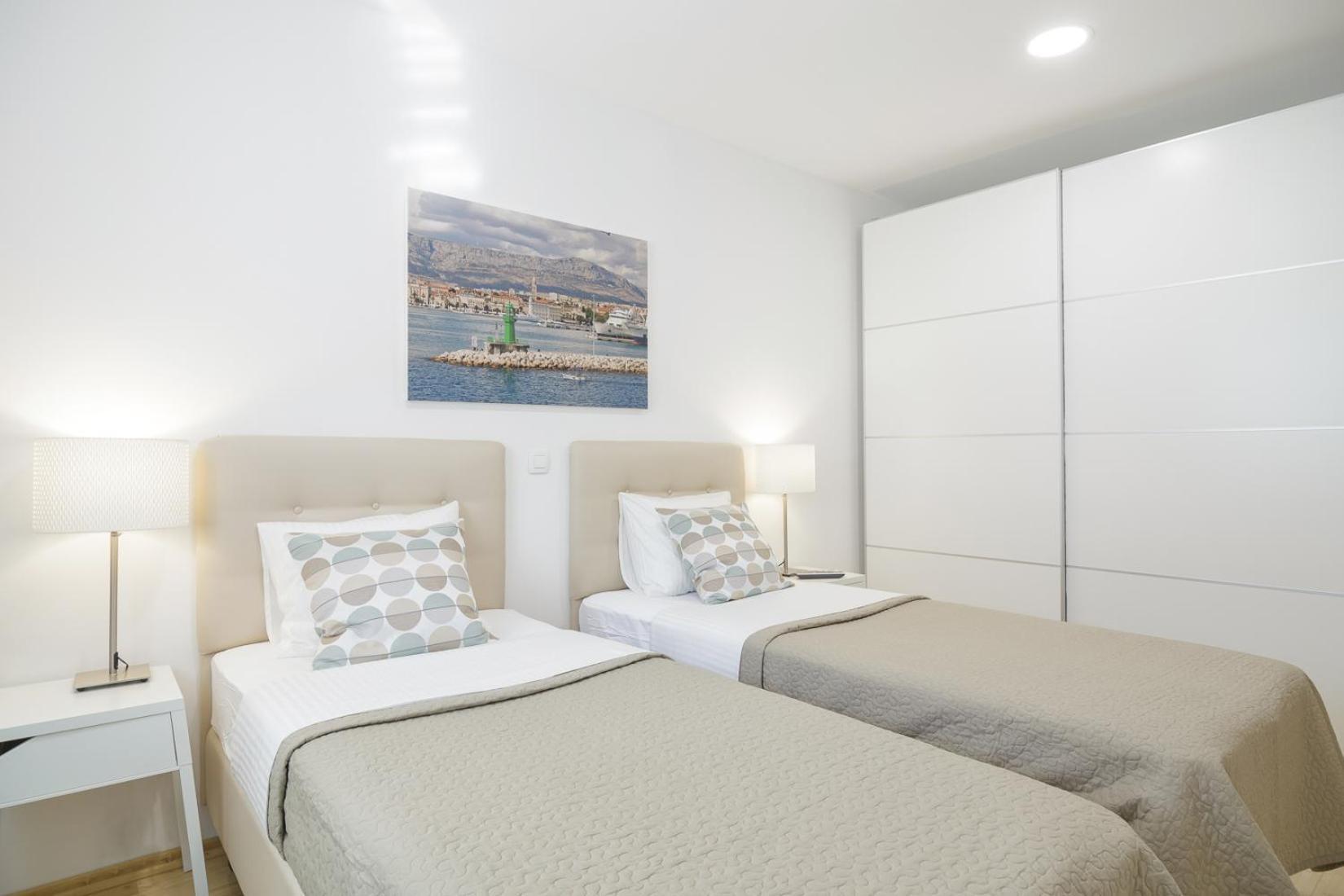 Holiday Home Aspalathos - With Free Parking, Near The Beach, A Few Minutes' Walking Distance To The Unesco Palace Spalato Esterno foto