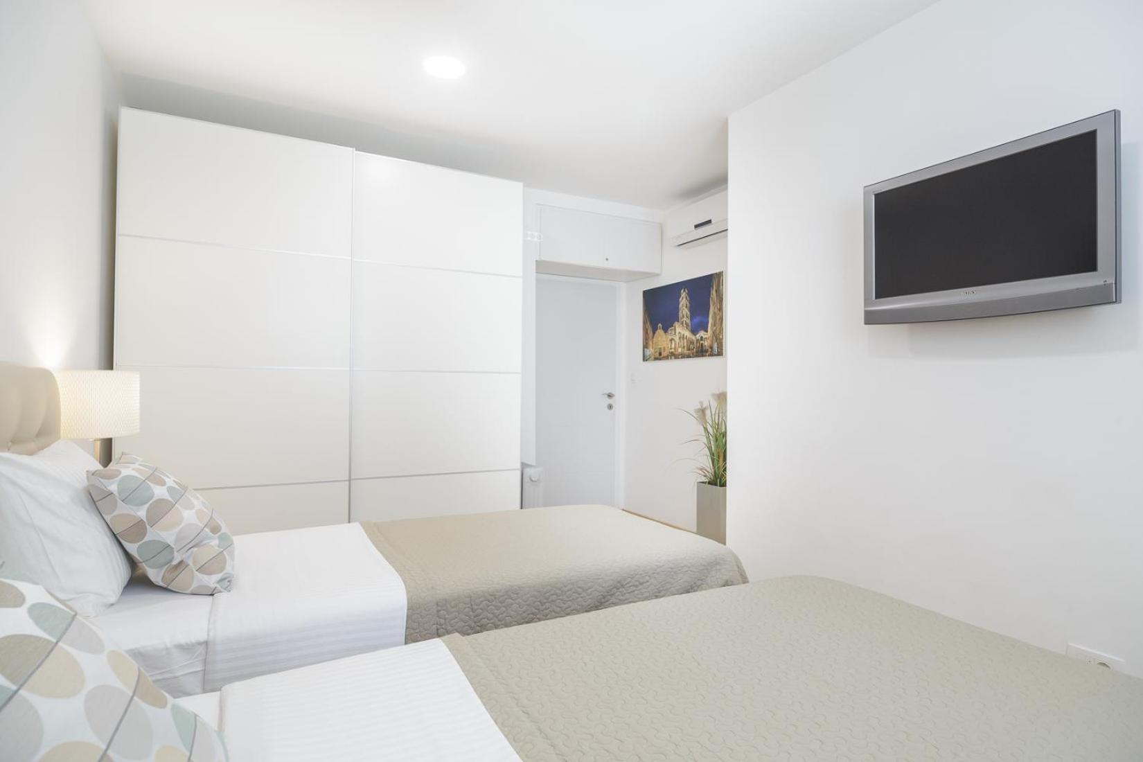 Holiday Home Aspalathos - With Free Parking, Near The Beach, A Few Minutes' Walking Distance To The Unesco Palace Spalato Esterno foto