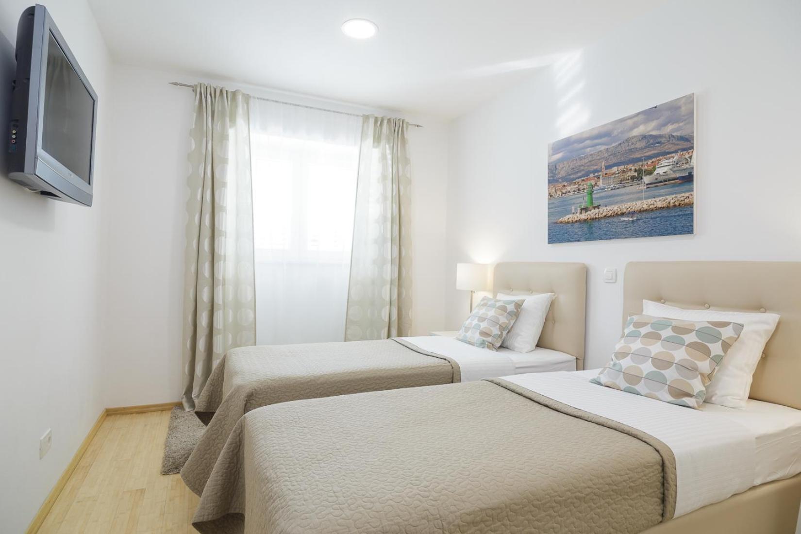 Holiday Home Aspalathos - With Free Parking, Near The Beach, A Few Minutes' Walking Distance To The Unesco Palace Spalato Esterno foto