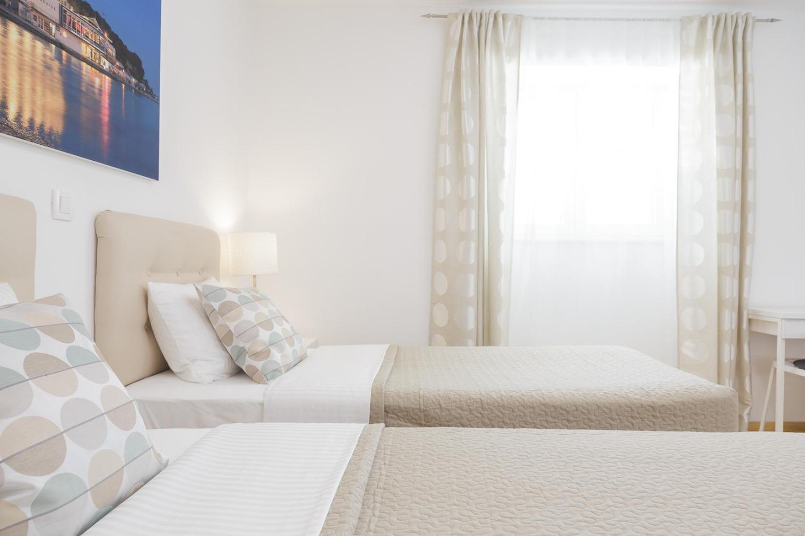 Holiday Home Aspalathos - With Free Parking, Near The Beach, A Few Minutes' Walking Distance To The Unesco Palace Spalato Esterno foto
