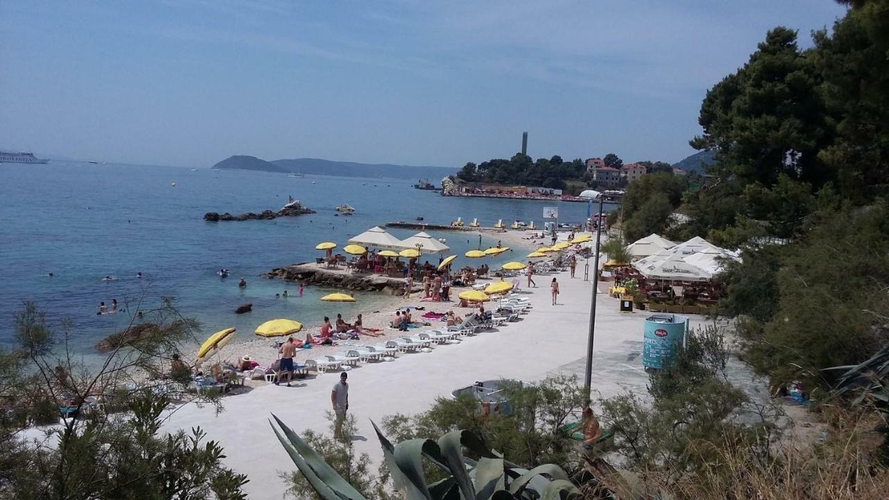 Holiday Home Aspalathos - With Free Parking, Near The Beach, A Few Minutes' Walking Distance To The Unesco Palace Spalato Esterno foto